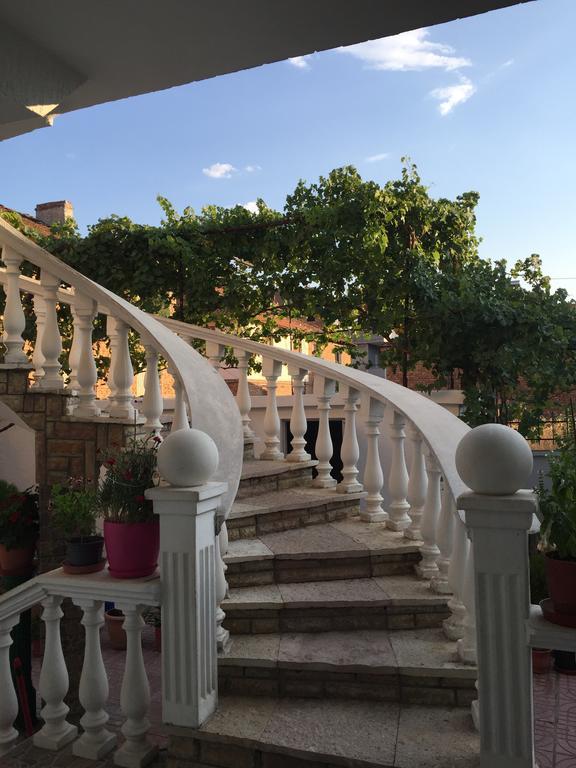 Vila Ridvani Korce Exterior photo
